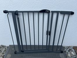 Neuwertiges, stabiles Absperr-/Türgitter, selbstschliessend