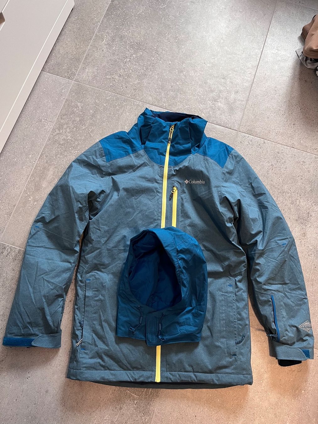 Columbia Giacche: Veste de ski Columbia Omni Tech taille – Nuovo (secondo la descrizione) da Boudry venduto da martin8mum 1