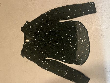 H&M Bluse mit Pünktchenmuster, Grösse 40, neuwertig!