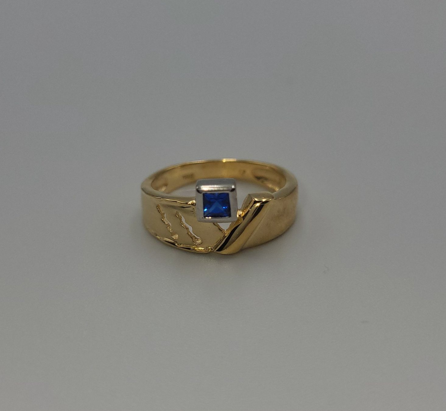 Ringe: 18 Karat 750 Gold Ring Mit Saphir – Gebraucht aus Wald ZH von Dasilver 9