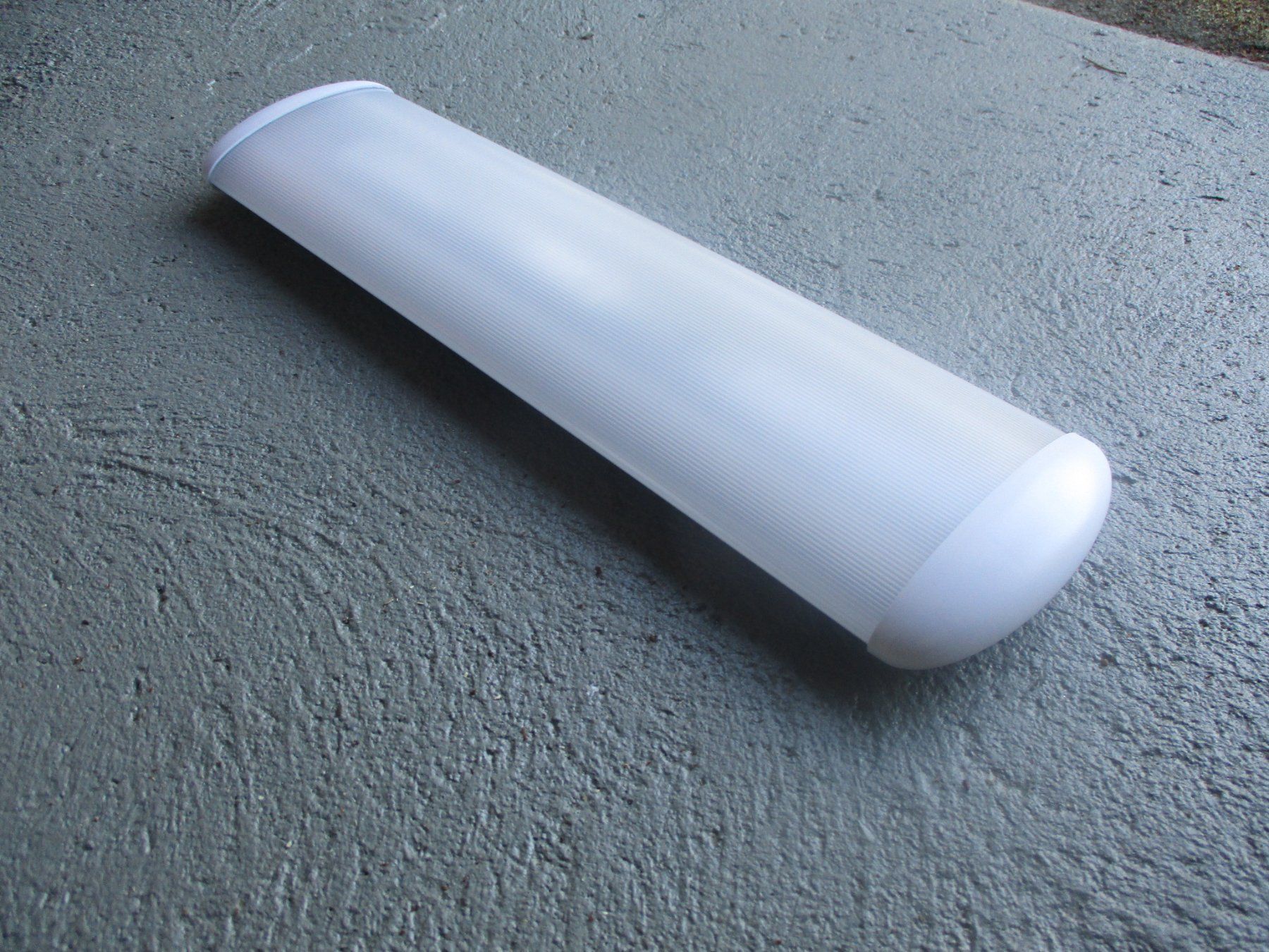 Lampen: Büroleuchte Decke LED 24 Watt – Neu und originalverpackt aus Langnau i. E. von Superseven69 9