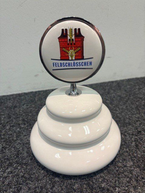 Tutte le decorazioni: Feldschlösschen Zapfhahnaufsatz – Usato da Winznau venduto da spajm 1