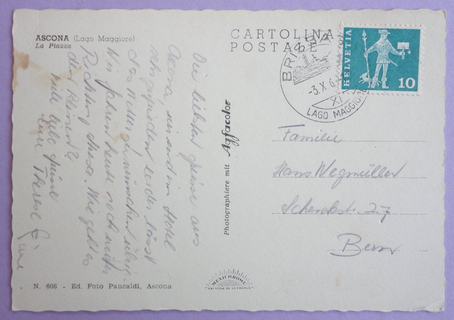 Cartes postales: Ascona - La Piazza (Lago Maggiore) – Défectueux à Fétigny par Billy2miny 1