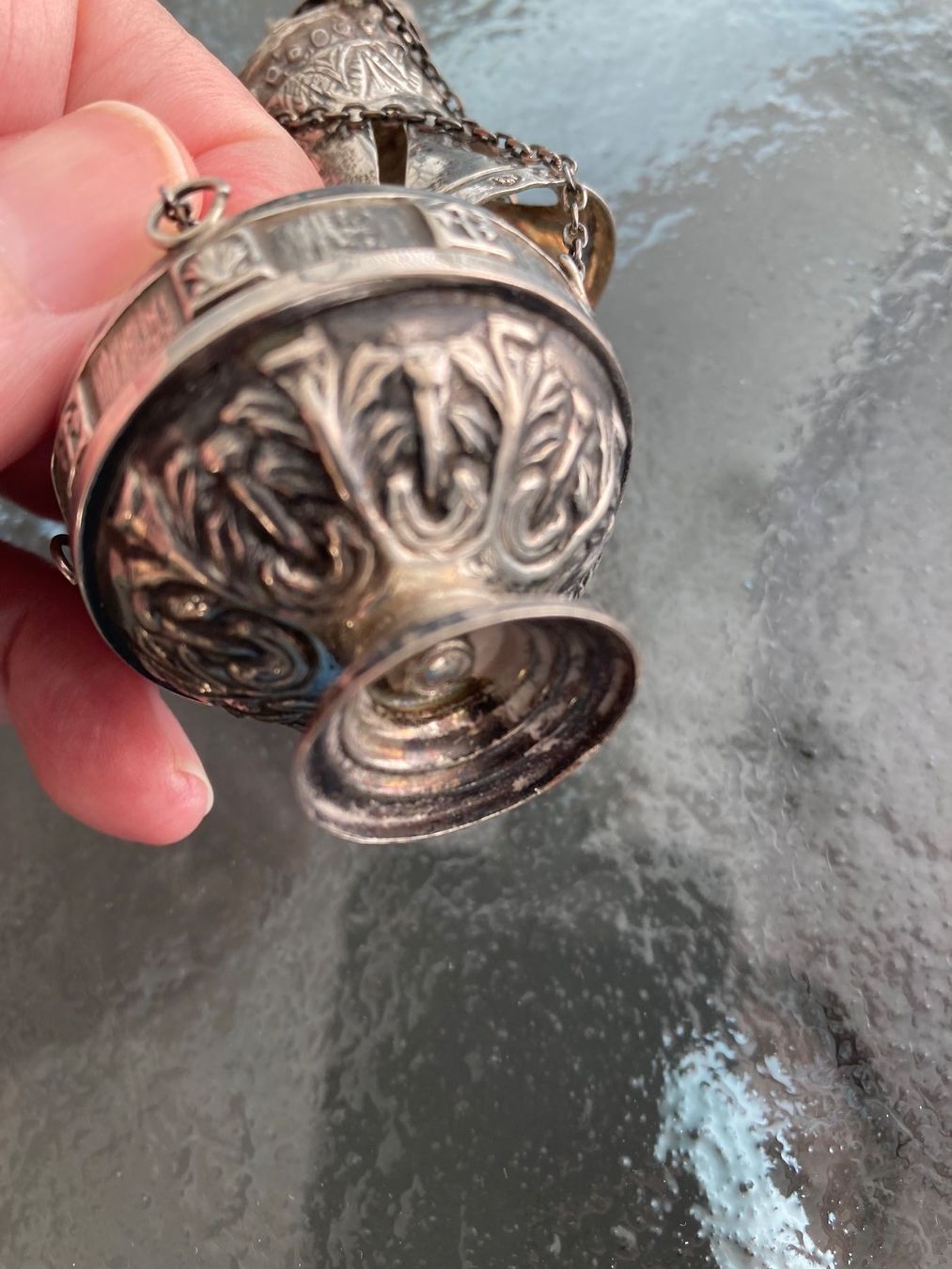 Flacons: Wunderbare Miniatur Weihwassergefäss Silber antik – D'occasion à Zürich par kostbares 2