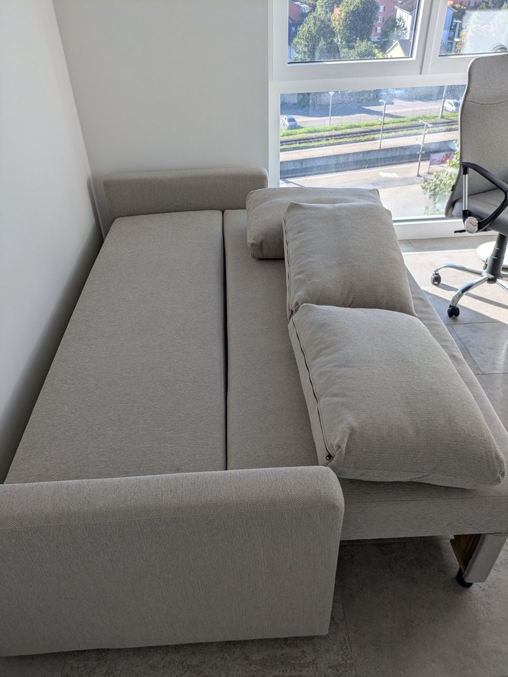 Ikea Divani: Ausklappbares Schlafsofa – Usato da Heerbrugg venduto da zec_r5gc 3