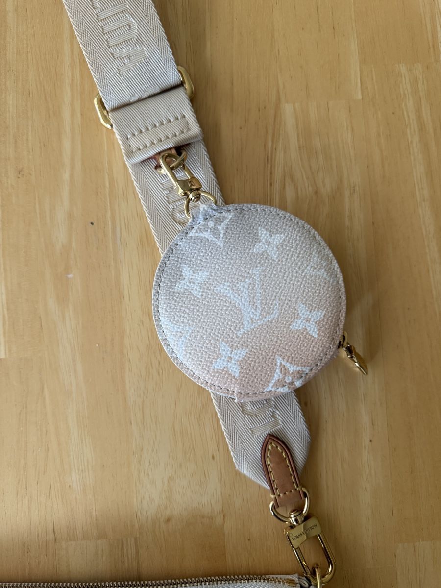 Louis Vuitton Taschen für Damen: Louis Vuitton Multi Pochette Accessoires The Pool Brume – Neu (gemäss Beschreibung) aus St. Gallen von azra_sadikov 9