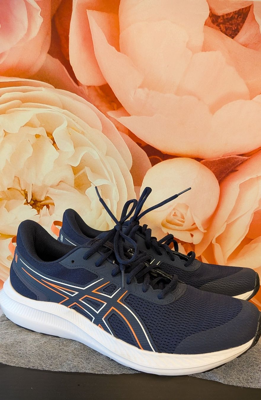 Asics Chaussures hommes: Asics Laufschuhe – Neuf (Voir description) à schwerzenbach par Sendmail50