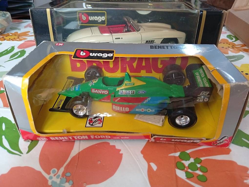 Modellini d'auto: Collezione modellini Burago con special edition – Usato da Vezio venduto da 41181 8