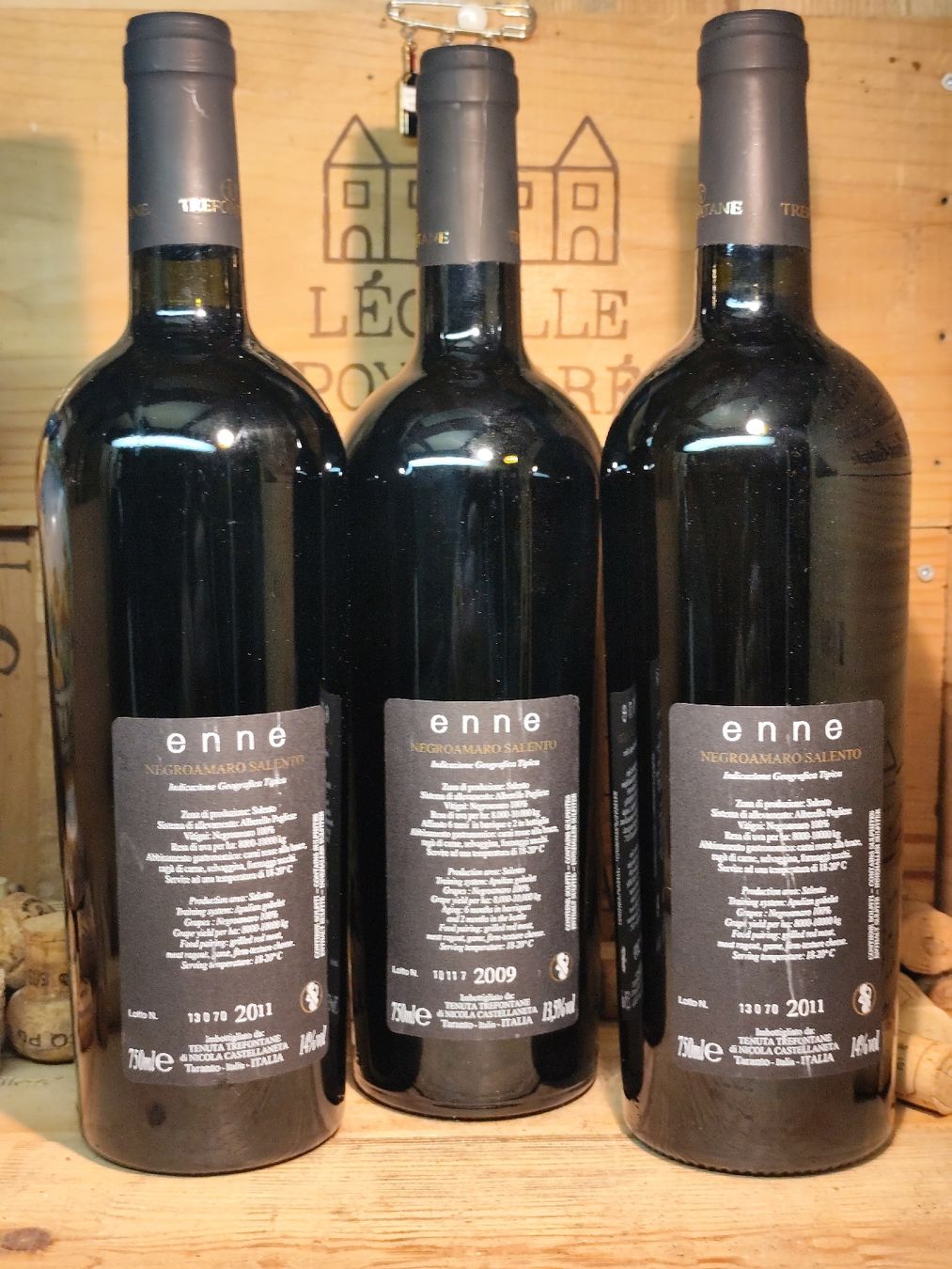 Vino: 3 x 2011 Negroamaro La Torretta 'Enne' Salento – Nuovo e nell'imballaggio originale da Büsserach venduto da Vintage-vins 1