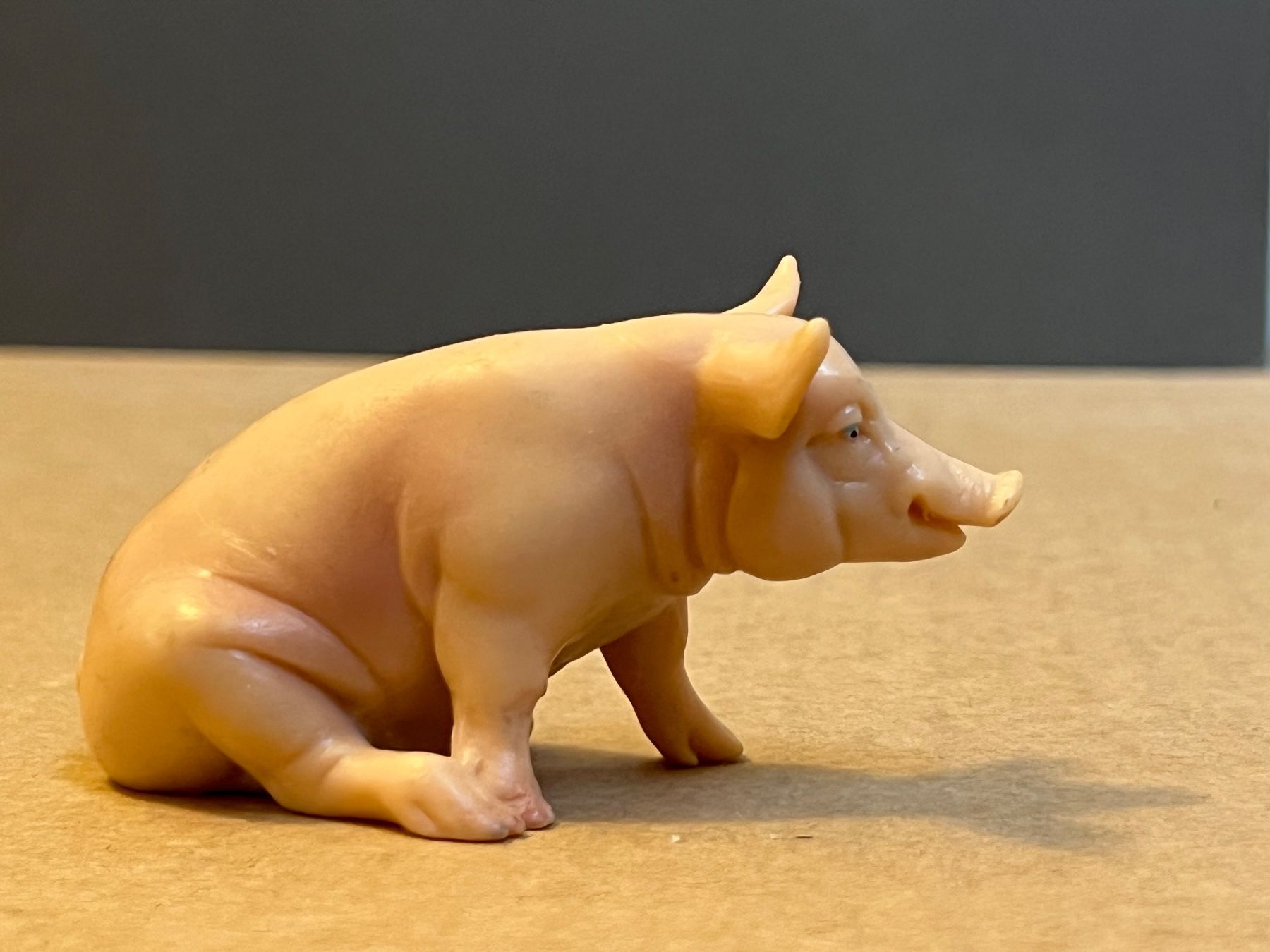 Schleich Statuette: Schleich Schwein sitzend 13202 – Usato da Ennetbaden venduto da mapa05