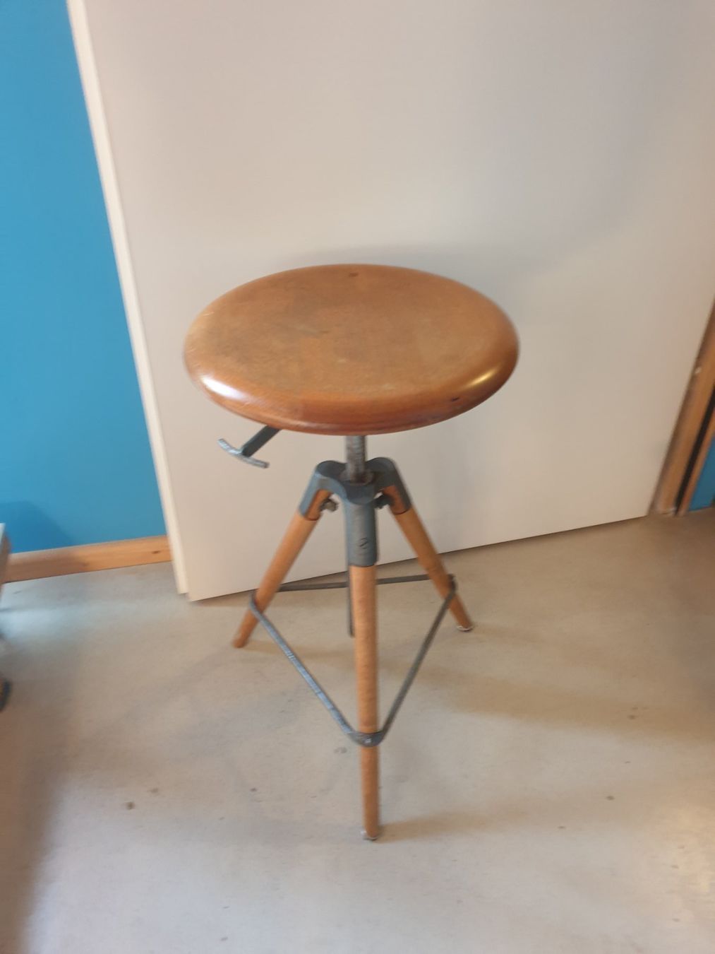 Girsberger Sgabelli: Girsberger Werkstatt  Hocker – Usato da rebstein venduto da spacy73 2