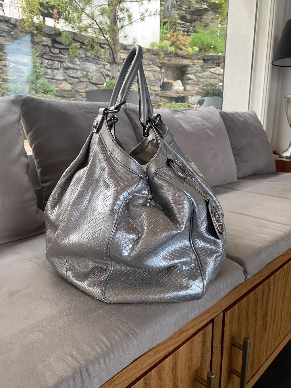 Gucci Borse da donna: Sac Gucci en python argenté – Usato da lutry venduto da patriciamonod 1