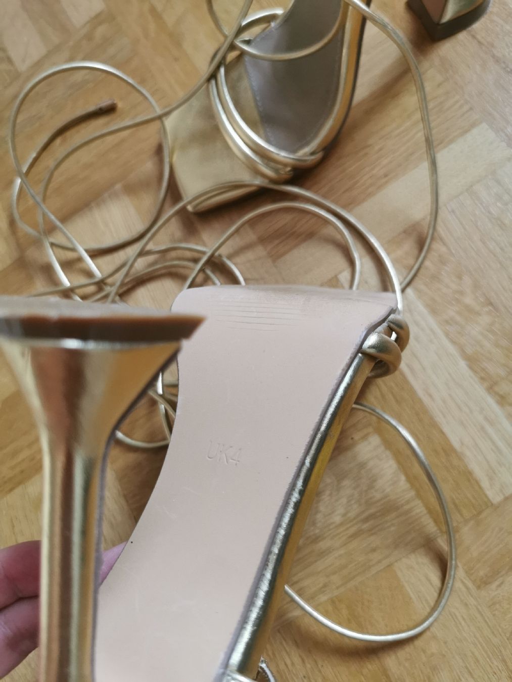 Scarpe da donna: Highheels Gold – Usato da Belp venduto da sar_r7ls 2