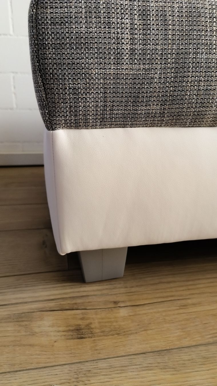 Hocker: Hocker Weiss-Grau Kunstleder - Stoff – Neu (gemäss Beschreibung) aus Sevelen von Stopglobal. 5