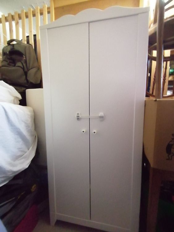 Ikea Schrank Kaufen auf Ricardo