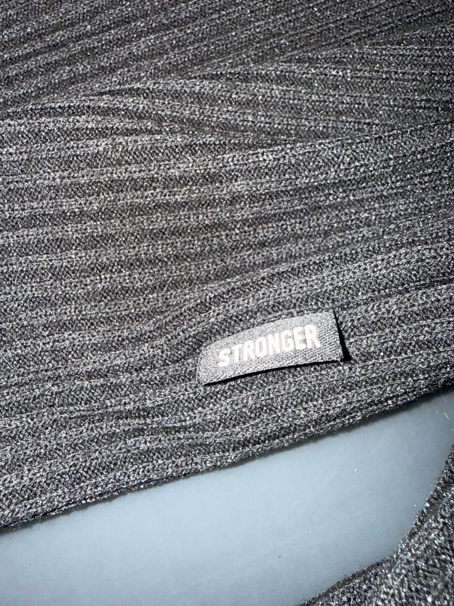 Maglioni & Felpe: Stronger Oberteil schwarz S - Neuwertig Pullover Shirt Pulli – Usato da Staad SG venduto da Chirrari 4
