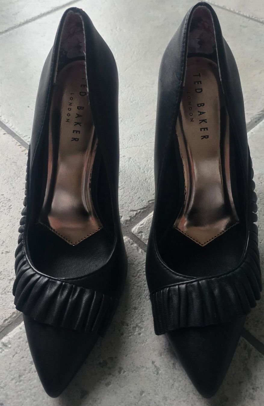 Ted Baker Scarpe da donna: Ted Baker Pumps Schwarz Gr. 39 – Nuovo (secondo la descrizione) da Richterswil venduto da Ivypearl 4