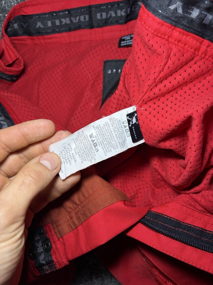 Oakley Pantaloni: Oakley Ski/Snowboard Pants - Red - Size M – Nuovo (secondo la descrizione) da Brislach venduto da edu_t6pq 7