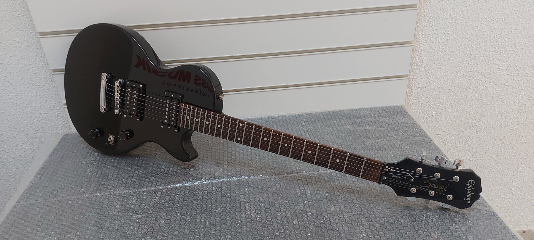 Epiphone Strumenti musicali: Epiphone Special model Special II  neuwertig – Nuovo (secondo la descrizione) da Glattbrugg venduto da Swissmusik