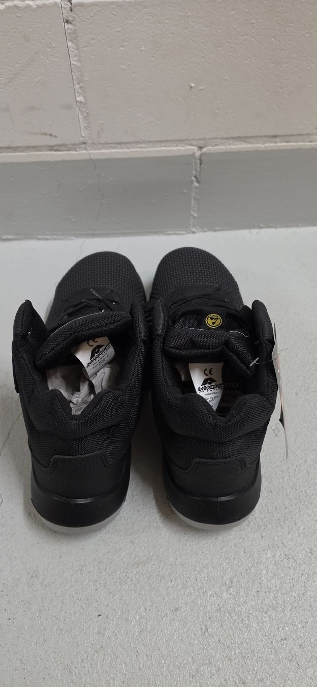 Scarpe da uomo: Arbeitsschuhe Aimont – Nuovo (secondo la descrizione) da Alpnach Dorf venduto da Maksim777 1