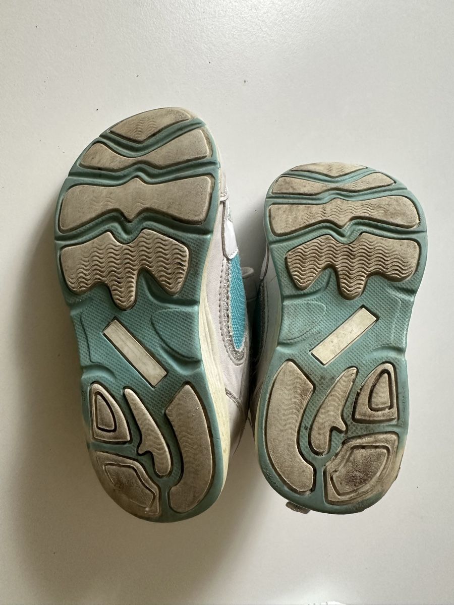 Schuhe für Mädchen: Turnschuhe Gr. 28 – Gebraucht aus Uetendorf von Gar_9pvy 3