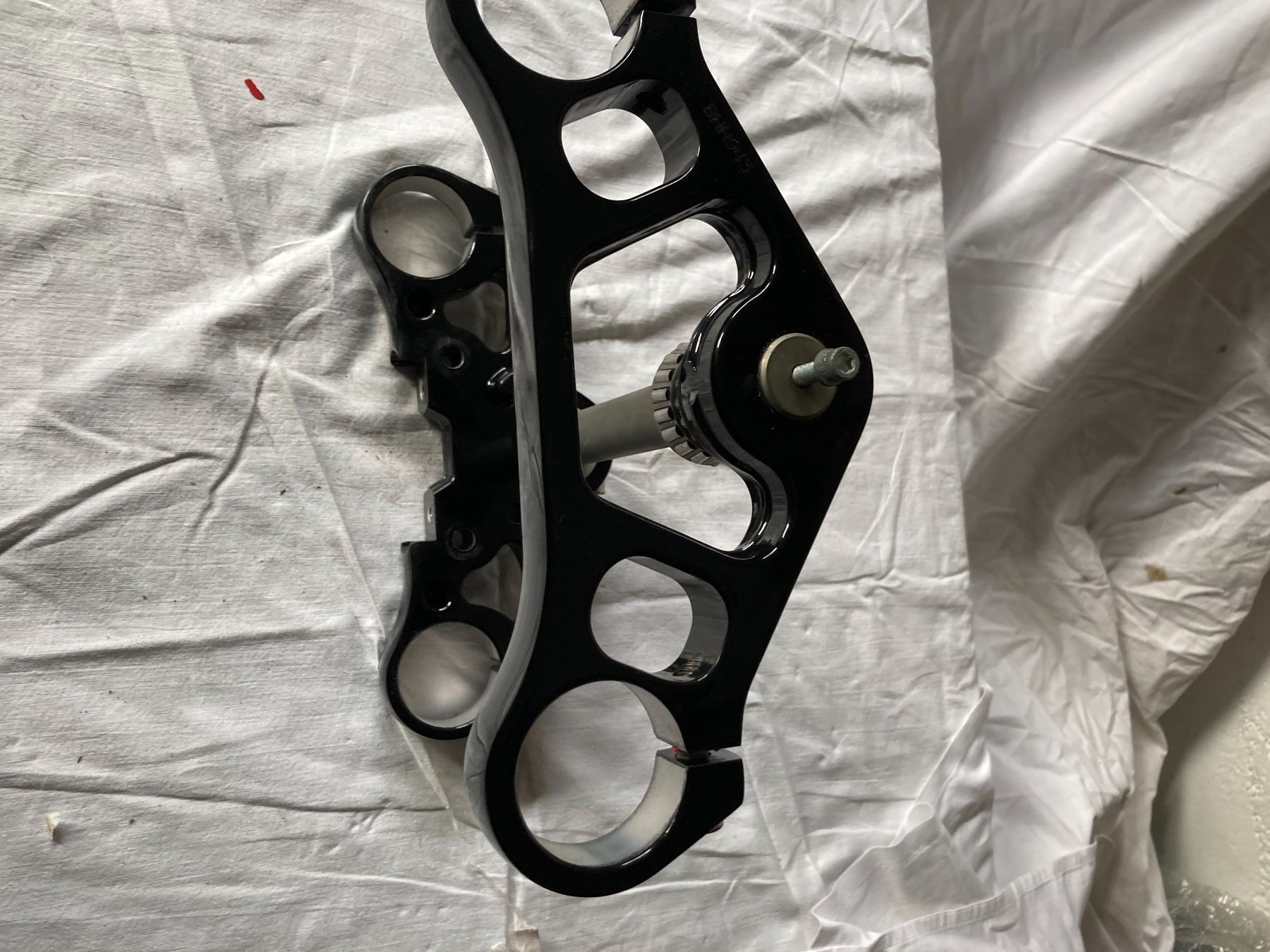 Harley-Davidson Tutti i ricambio per moto: Harley Davidson Gabelbrücke V Rod – Usato da Schötz venduto da Harley35 1