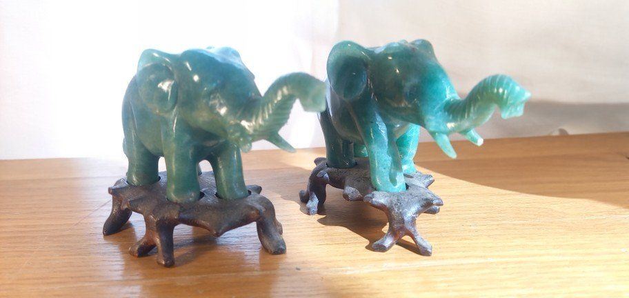 Statuette: Paire d'éléphants sur support en bois – Usato da Ponts-de-Martel venduto da Henri-Louis 1