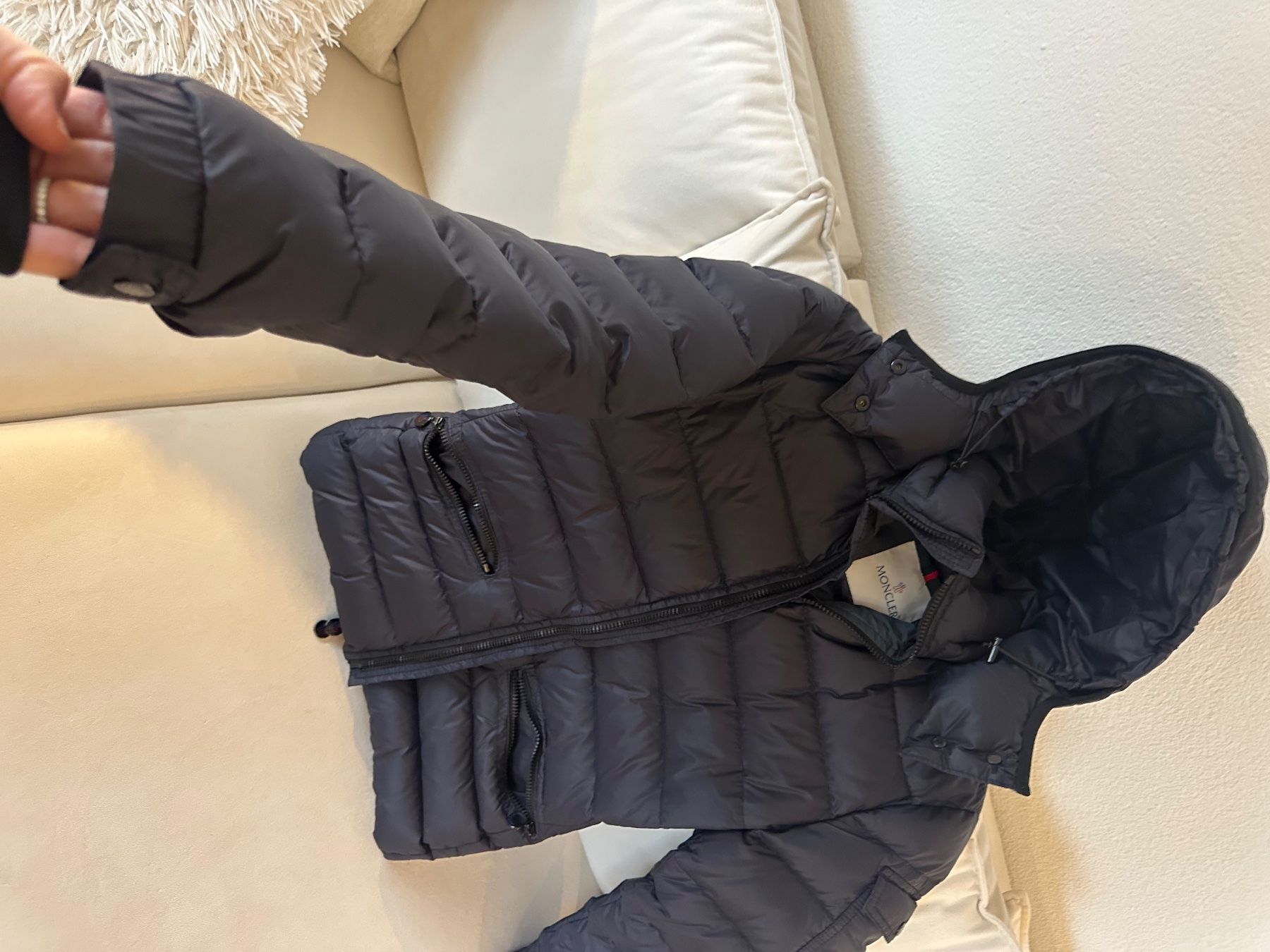 Moncler Cappotti: Moncler Winterjacke – Usato da Urdorf venduto da and_ygf9 3