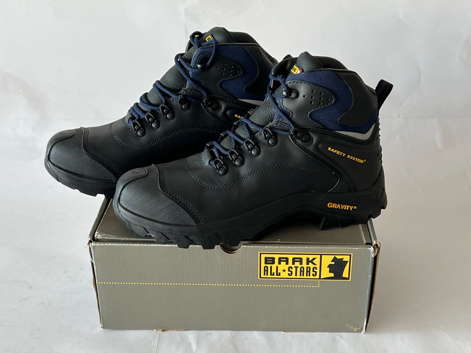 Scarpe da uomo: Chaussures de sécurité BAAK 6684 size 45 – Nuovo e nell'imballaggio originale da NYON venduto da artnetgallery 5