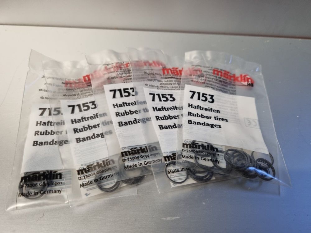 Marklin 7153 - 10pc Set Of Black Rubber Grip Ring Wheels For Model Trains, Diameters 10-14
