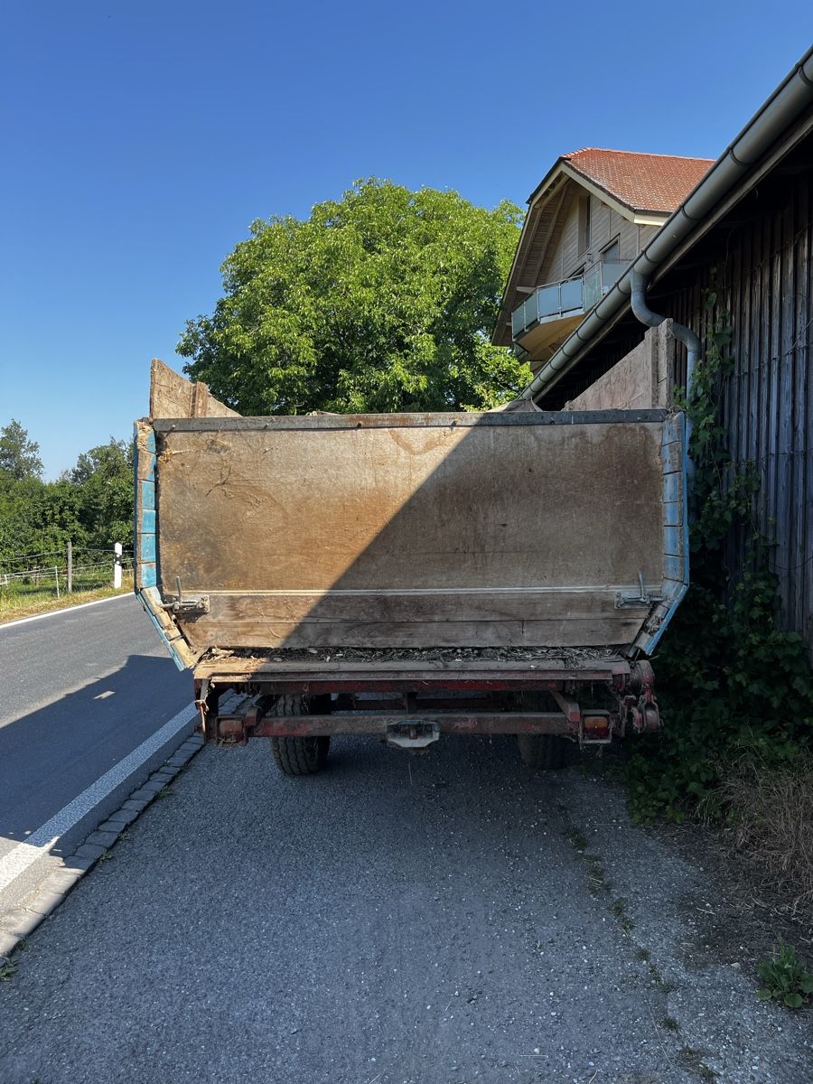 Veicoli commerciali: Ladewagen/Schnitzelwagen – Usato da Buttisholz venduto da rob_6kvy 3