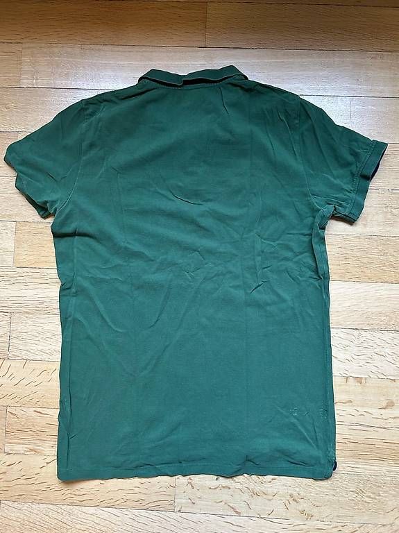 Esprit Magliette Polo: Polo-Shirt grün – Nuovo (secondo la descrizione) da Muttenz venduto da anj_2qy5 1