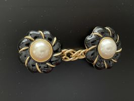 Ungewöhnliche Vintage zwei Knöpfe mit Kette ￼