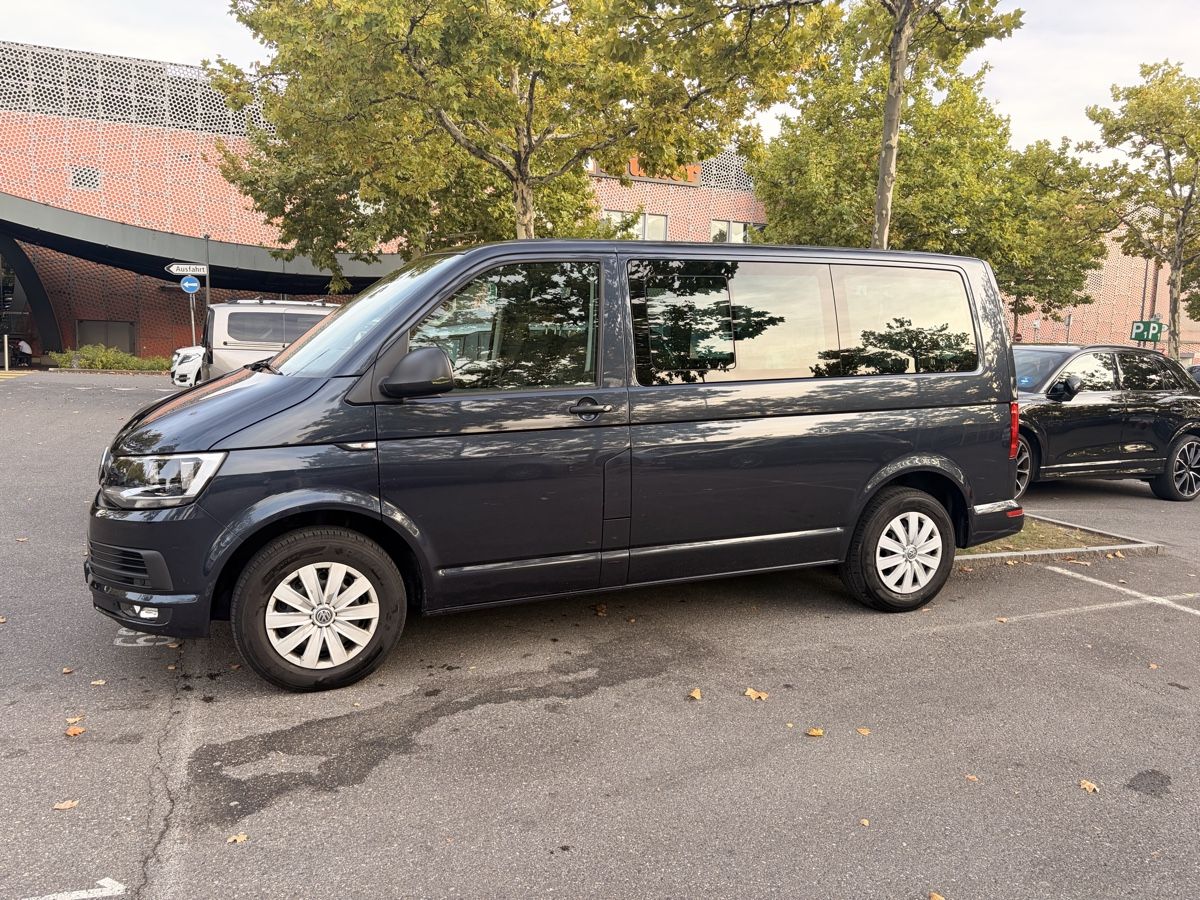 VW Automobili: VW Multivan T6 Van 7-Sitzer – Usato da Utzigen venduto da Oeno 1