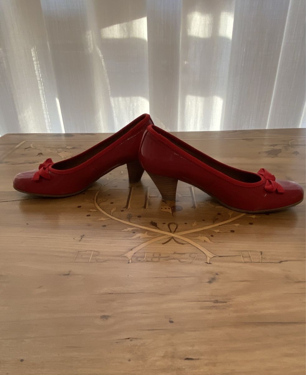 Scarpe da donna: Rote Lackschuhe Damen Schuhe, s.Oliver Gr. 37 echt Leder – Usato da Fislisbach venduto da KolibriSecondhand 5