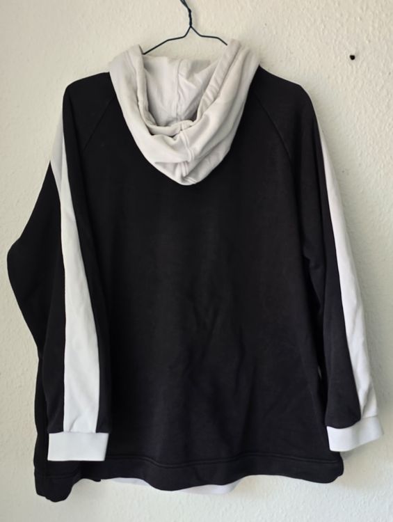 Adidas Maglioni & Felpe: Sweat à capuche Adidas trèfle noir et blanc, taille 38 – Usato da Genève venduto da Dadavsot 4