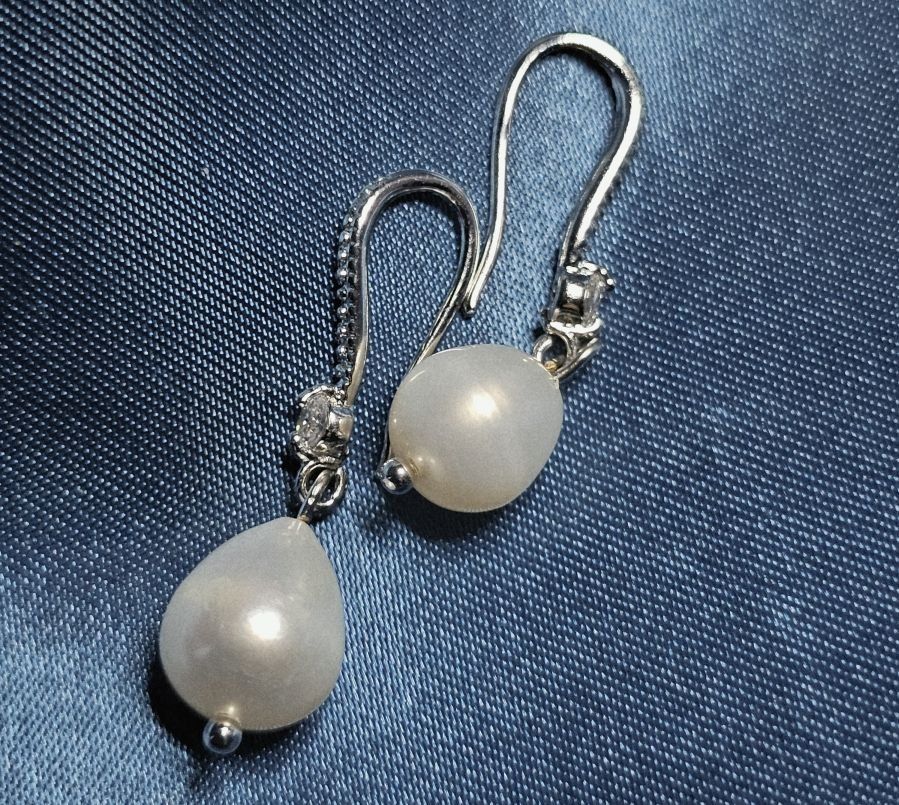 Orecchini pendenti & Orecchini a lobo: Versilberte 925 Ohringe mit echten Perlen c.a.10 mm – Nuovo (secondo la descrizione) da Grenchen venduto da maretop 1