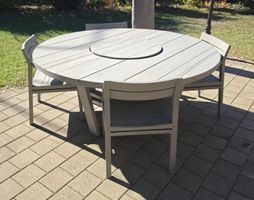 Ethimo Costes Design-Gartentisch mit 4 Armlehnstühen