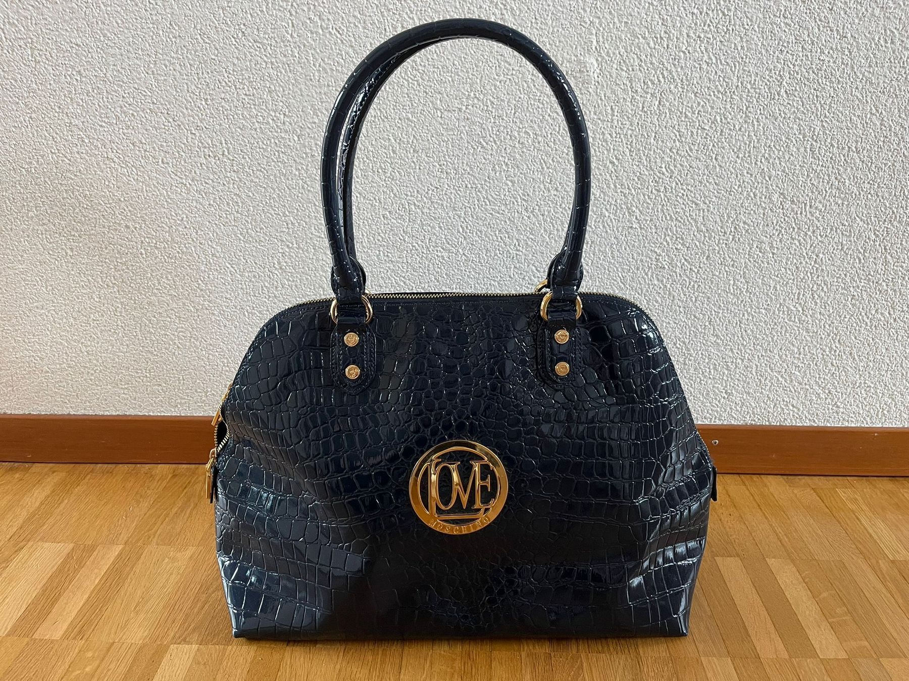 Moschino Taschen für Damen: Moschino Tasche – Gebraucht aus Ebmatingen von Gelegenheit77