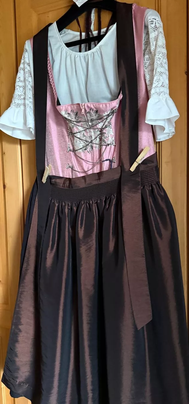 Vestiti: Dirndl – Usato da Flawil venduto da Stella_3 1
