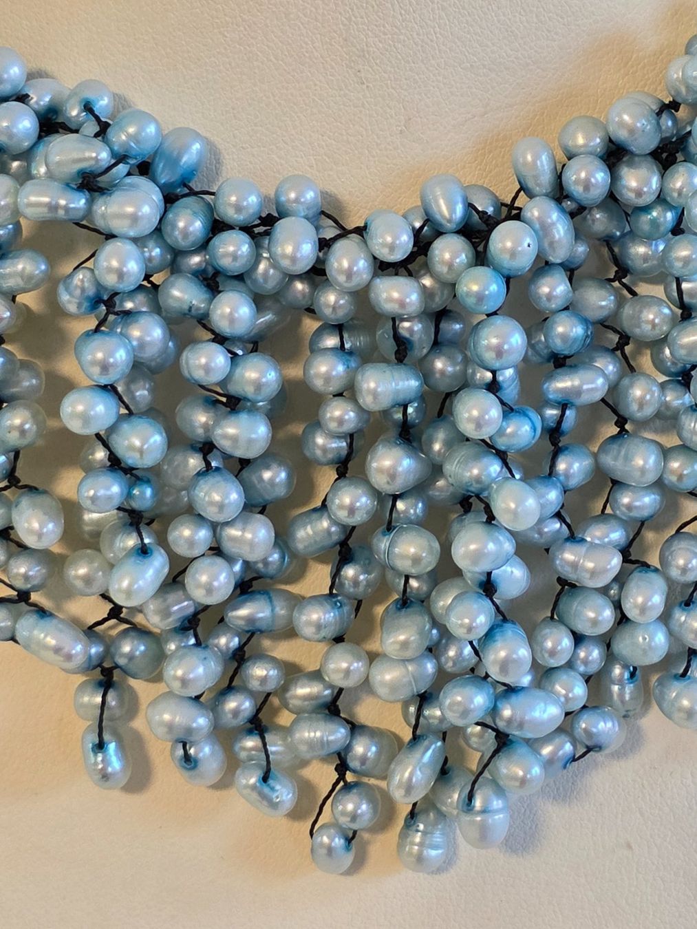 Catenine: Perlenkette mit Hunderten hellblauer Perlen – Nuovo (secondo la descrizione) da Zürich venduto da ben_mn5h 1