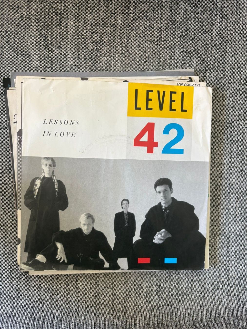 Schallplatten: Level 42 - Lessons In lov – Gebraucht aus Zofingen von Bigron