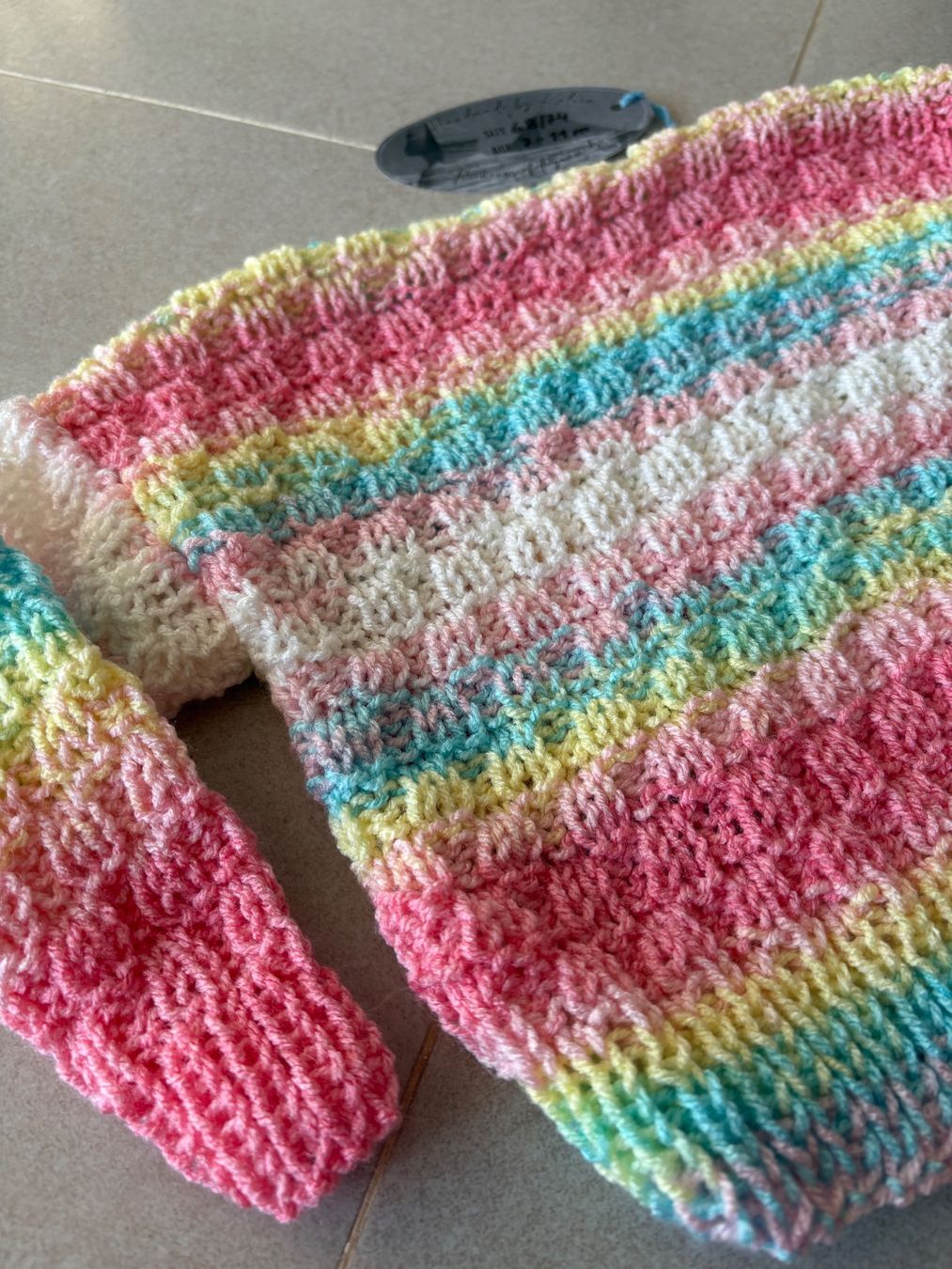 Pullover & Sweatshirts: Kinder Pullover handgemacht Grösse 68/74 Mehrfarbig – Neu und originalverpackt aus Basel von Tierschutz-Flohmi 1