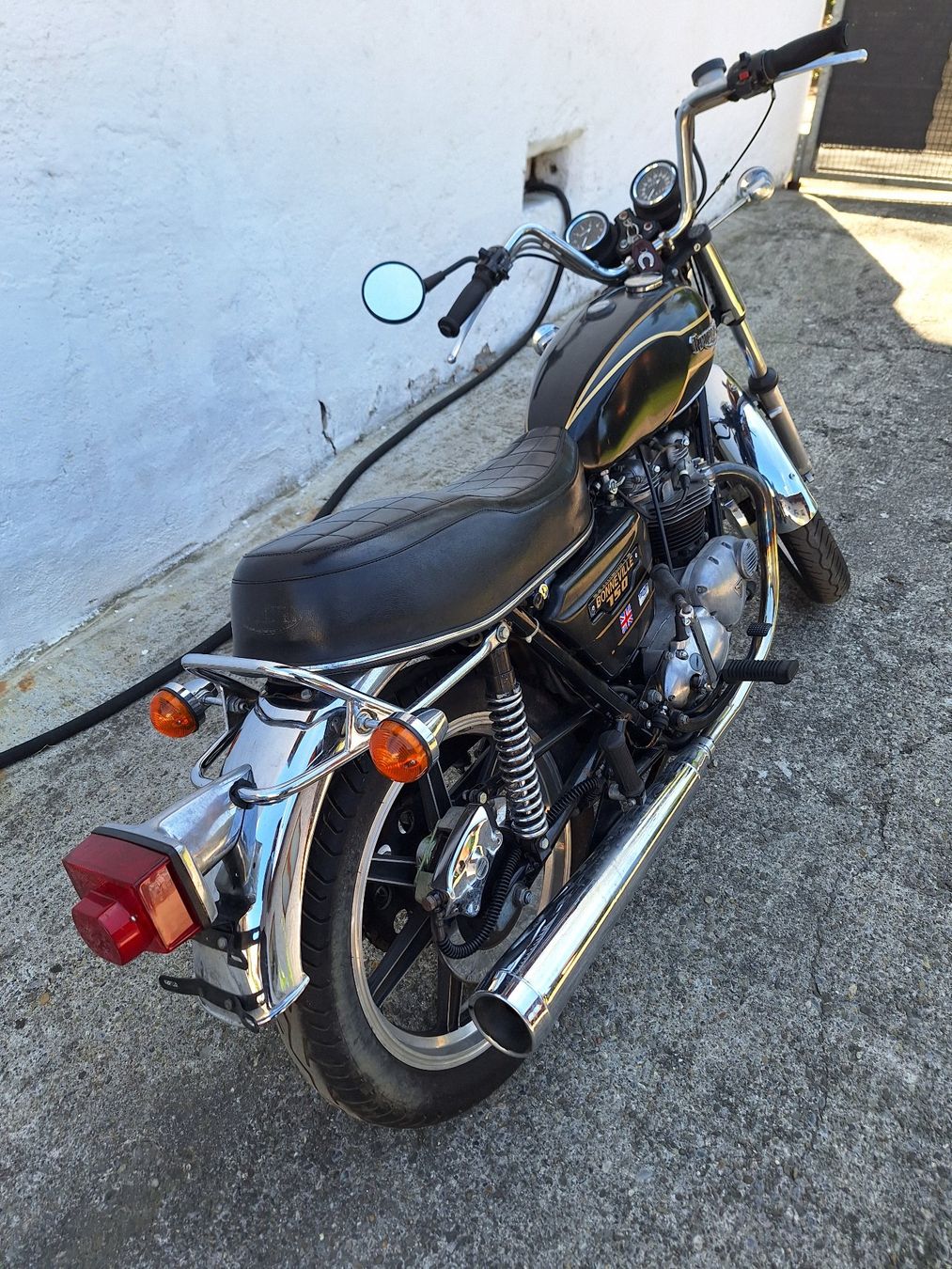 Triumph Sonstige: Triumph T 140 D Bonneville – Gebraucht aus Merenschwand von fidu07 3