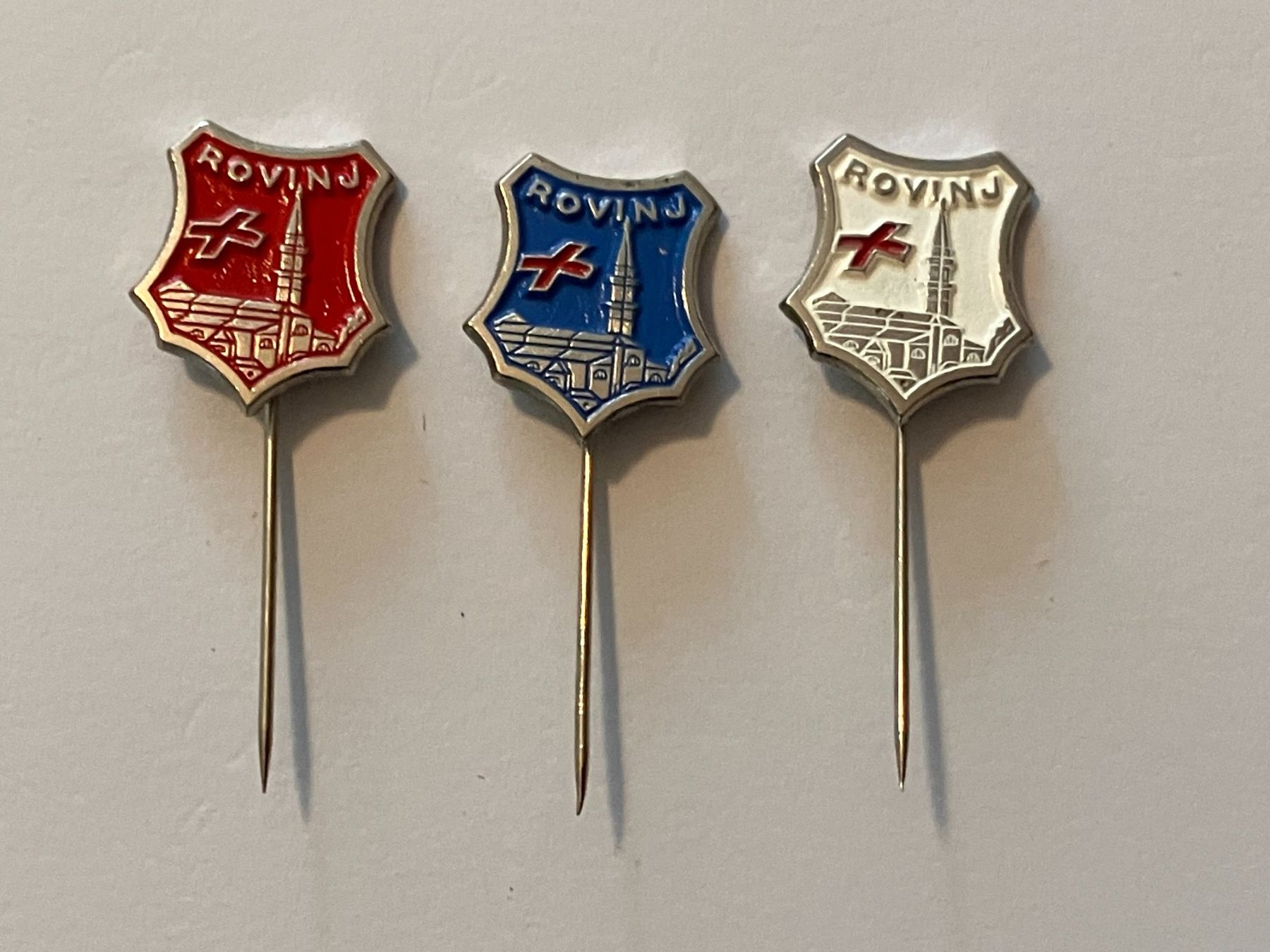 Placchette & Badge: 3 Stocknadel Rovinj – Usato da Basel venduto da djwwpp