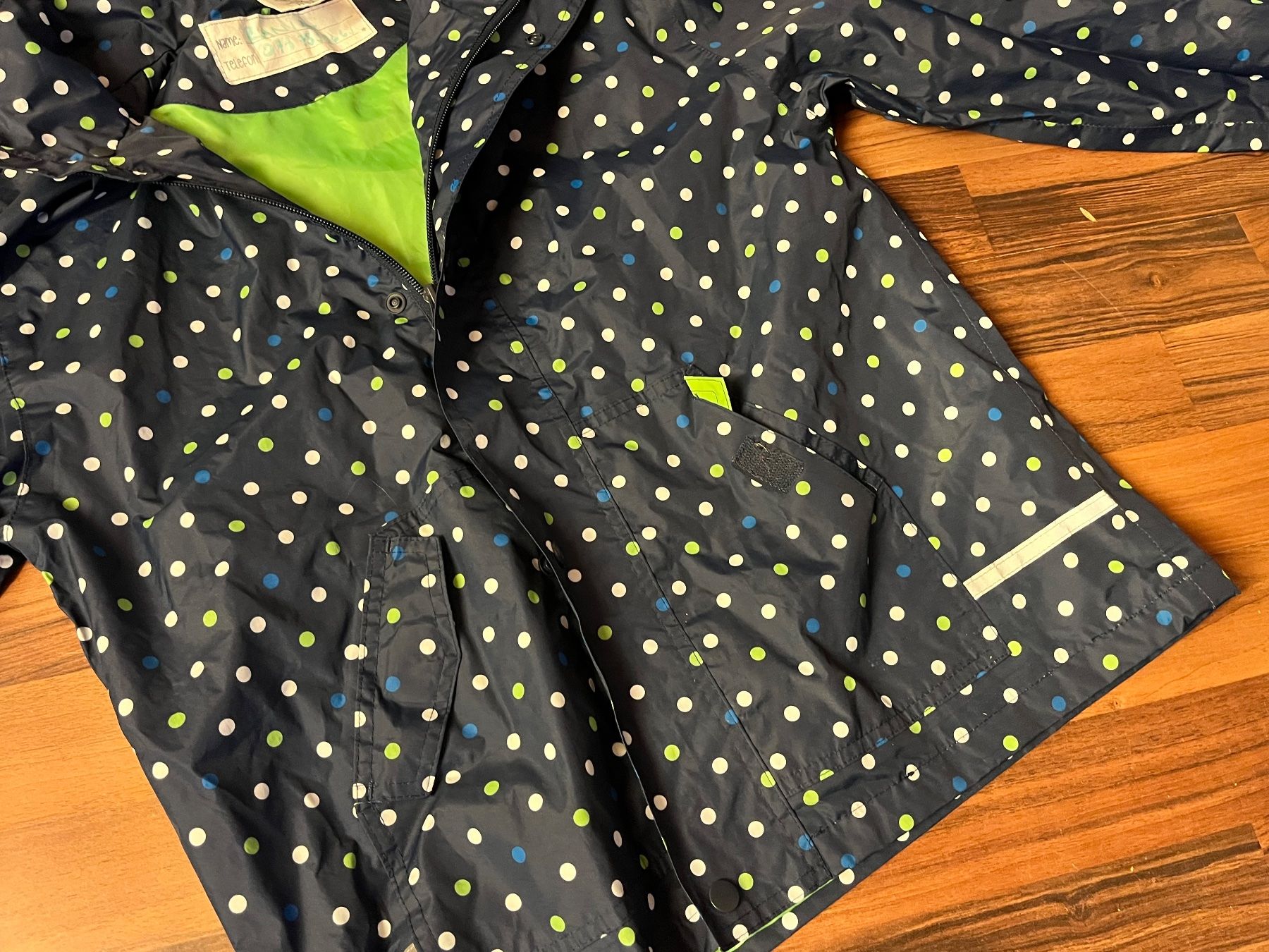 Jacken & Mäntel: Regenjacke Gr.152 Mädchen - gepunktet mit Reflektoren – Gebraucht aus Zollikofen von Lukimann 2