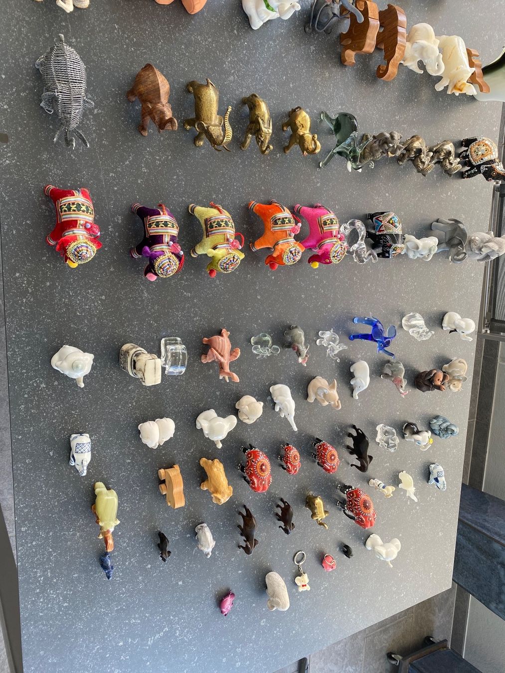Figuren: Elefantensammlung 106 Stück – Gebraucht aus Luzern von Harikan 2