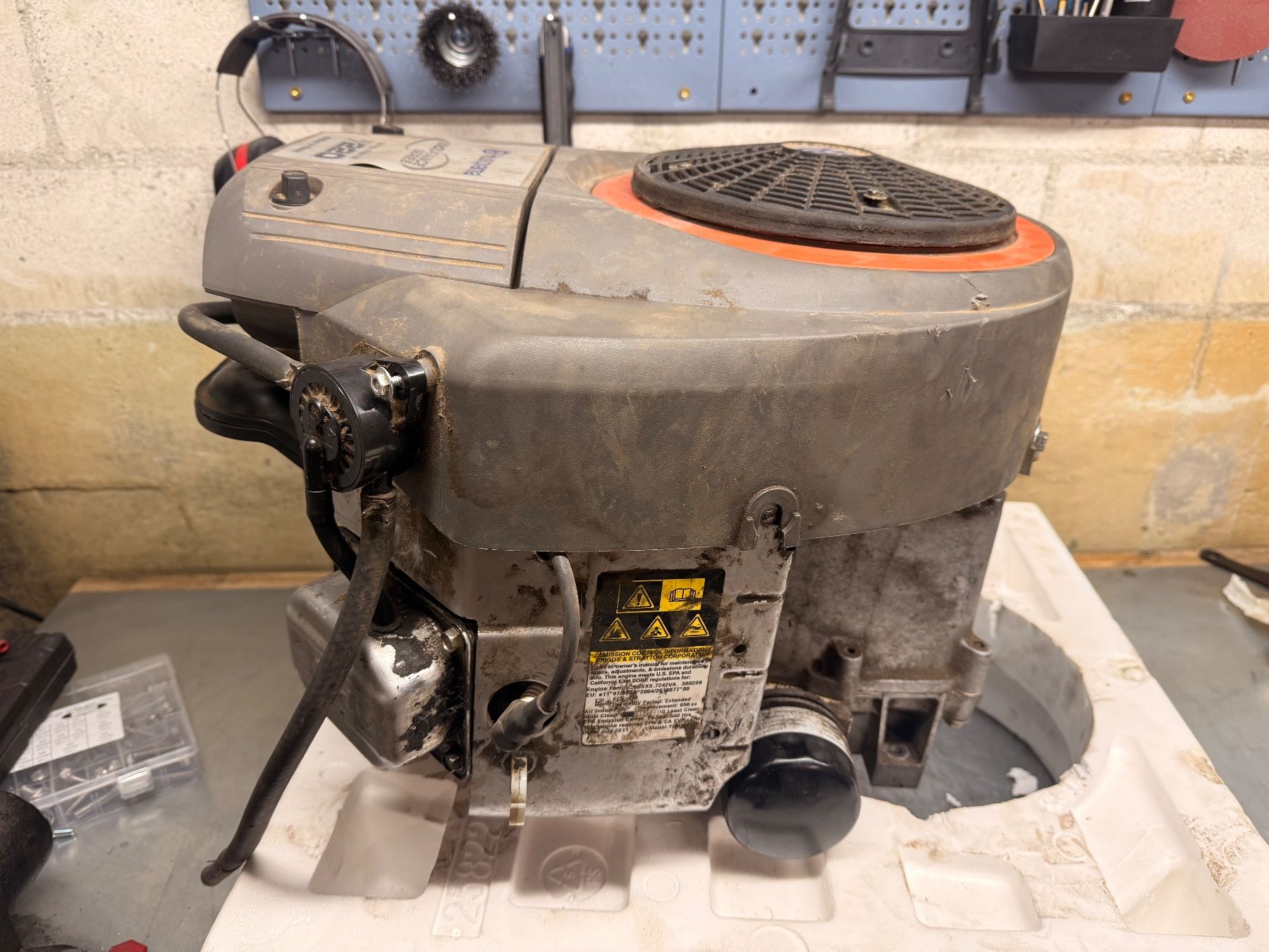 Motori: Briggs & Stratton 7220 V-Twin Motor – Usato da Olten venduto da yan_5zy2 4