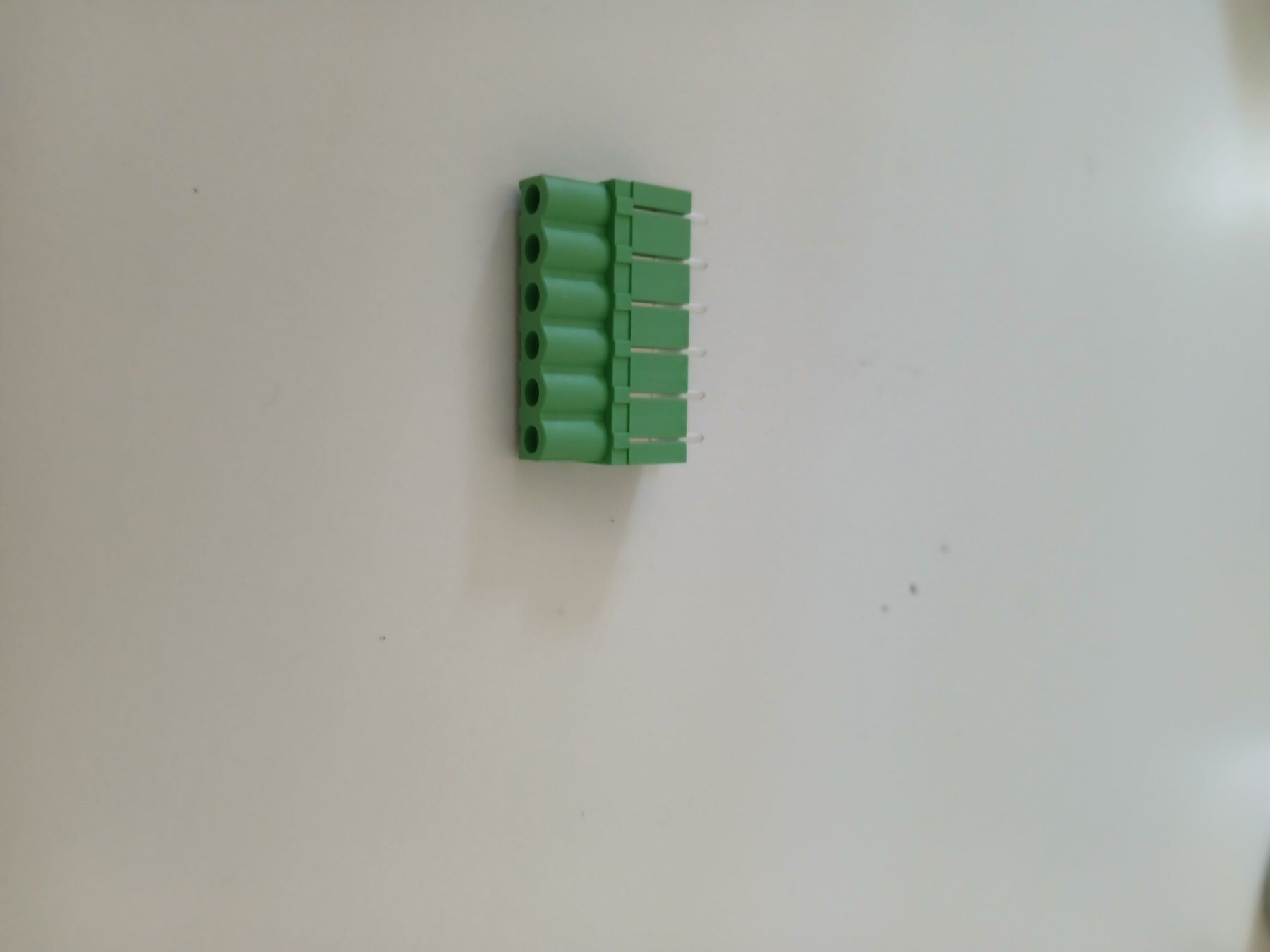 Componenti elettronici: DINKLE Leiterplatten-Anschlussstecker 2ESDCV-06P 700STÜCK – Nuovo e nell'imballaggio originale da Eggenwil venduto da wydl 9