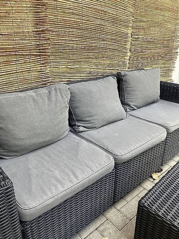 Sofas: Rattanlounge – Gebraucht aus Bern von promo-center 1